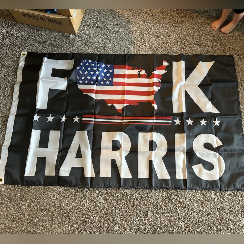 Black and White Harris flag